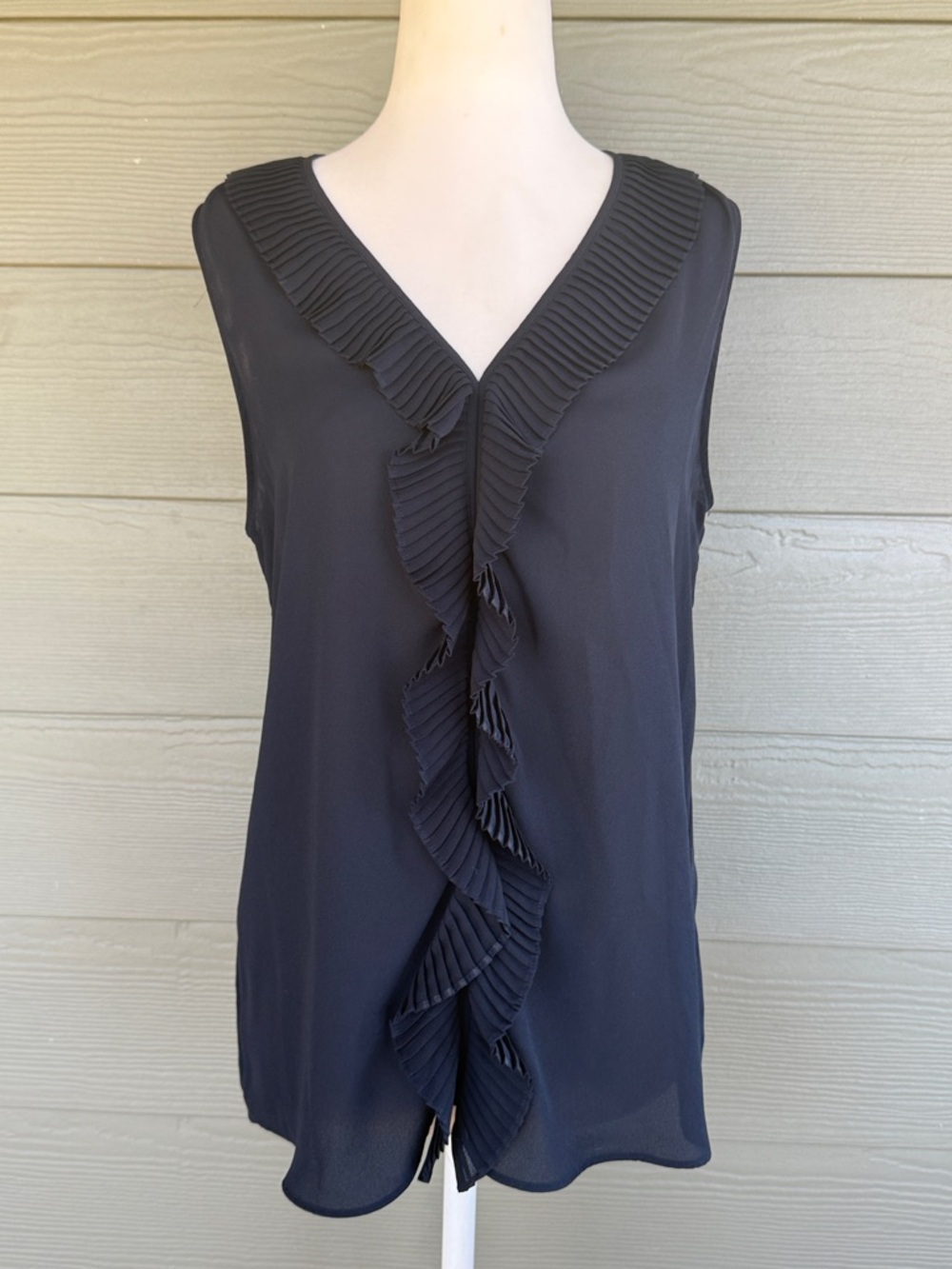 Banana Republic Navy Blue V-Neck Pleated Ruffle Front Sleeveless Top